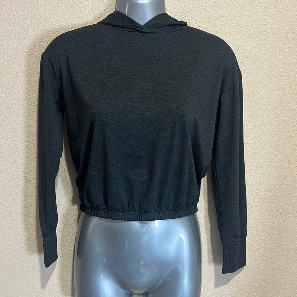 GAPfit Kids Brushed Jersey Cropped Hoodie Workout Shirt, Size L, EUC